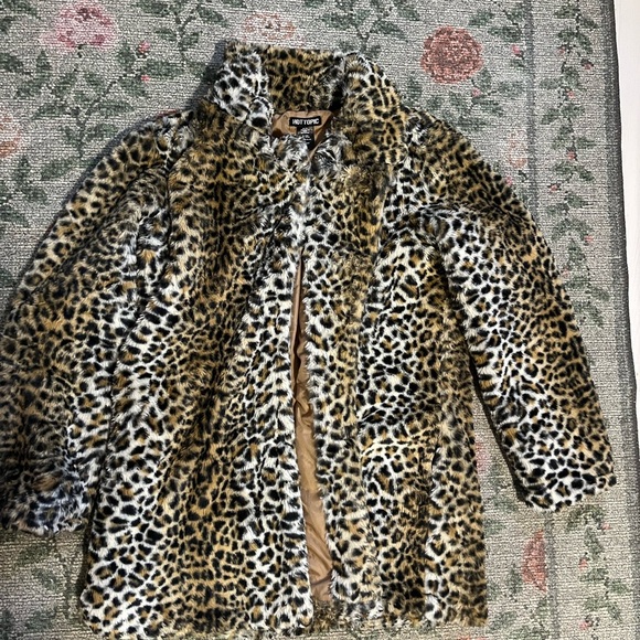 SOLD 🖤 - Picture 2 of 3